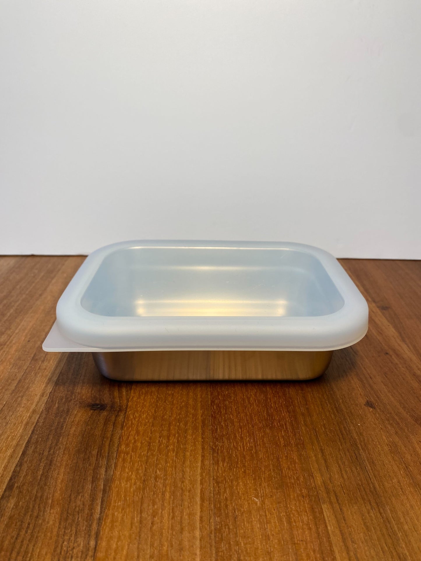 The 600 - Snacks, Sides and Food Storage Container